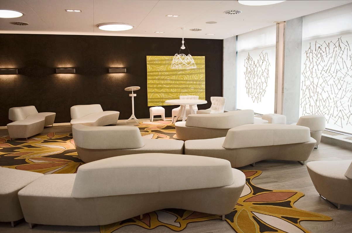 Townhall-Tacchini